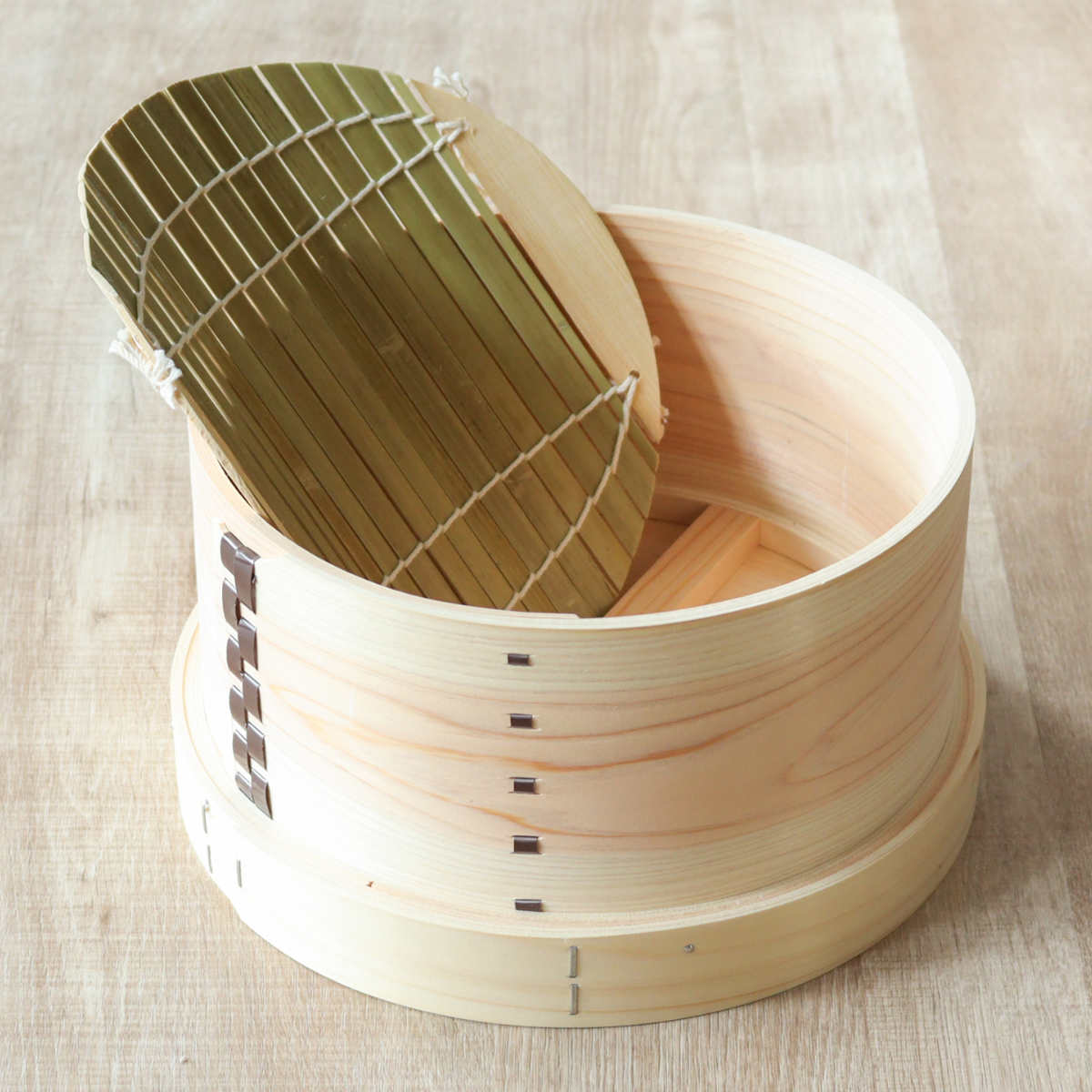 和せいろ 24糎 竹す静止付き添い人 蒸し器 日本製 （ せいろ 卓上せいろ 蒸籠 蒸篭 蒸し かご 竹ス付き添い人 すだれ付き添い人 すのこ付き添い人 丸型 椹製 さわら サワラ 蒸篭せいろ 丸 せいろ蒸し 温蔬菜 蒸し一皿分の料理 蒸し膳立て 24浪花節的 ）【39販売店】