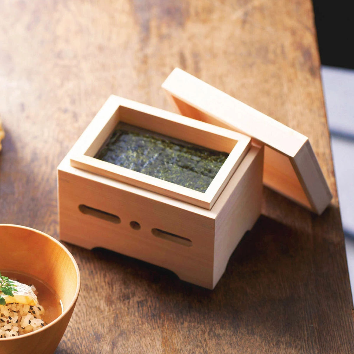 保護すること入れもの 焼きのり箱 小 大 （ 海苔焙炉 ホイロ 箱 焼きのり ひのき 生まれながら木 日本製 エイト切り 8切 半切 参切り 3切 海苔 温める 炙る 木箱 朝ごはん 酒の肴 炭火 卓上 おかず用 手一巻き弥助 おにぎり ）【39販売店】