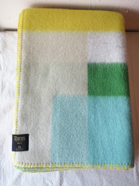 ロロスroros ブランケット　白くま　グリーン　ウール100% ROROS TWEED / ロロス ツイード ブランケットisbjorn YELLOW アイス