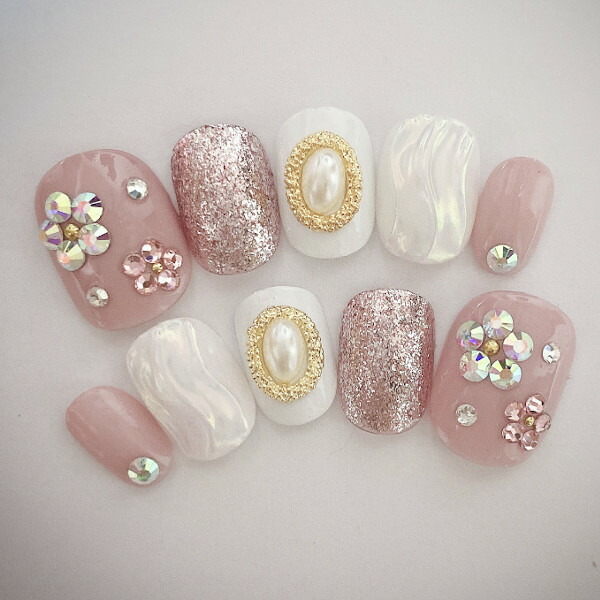 楽天市場】ネイルチップ ガーリー系 可愛い ガラスクリスタル使用