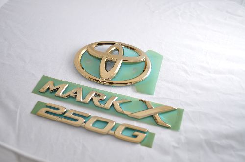 GRX130マークX250G ゴールドメッキエンブレムリア3点 純正 メッキ カラーメッキ セット 単品 車 車パーツ カーパーツ 高品質 送料無料