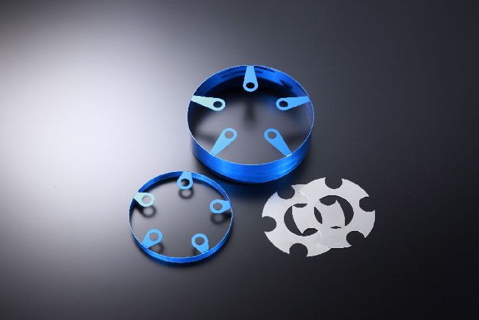 ノア　ヴォクシー　HUB　ｆａｓｃｉｎａｔｅ　ハブカバーブルーＳＥＴ☆送料込☆