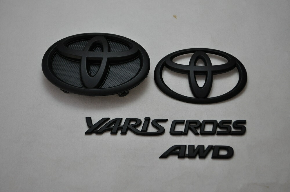 ヤリスクロス Wd ガソリン車 Mxpb15 マットブラック ピアノブラックエンブレム 点 純正 メッキ 艶消し 黒 セット 単品 車 車パーツ カーパーツ 高品質 送料無料 Soone It