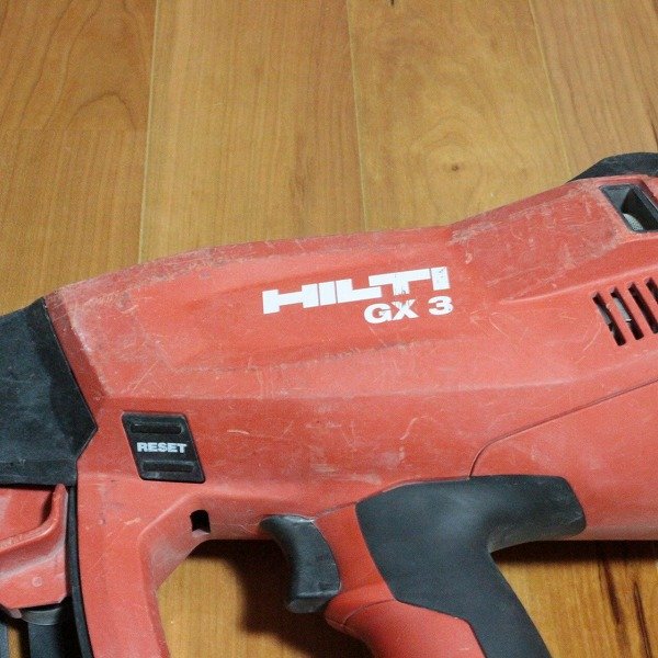 鋲打ち銃