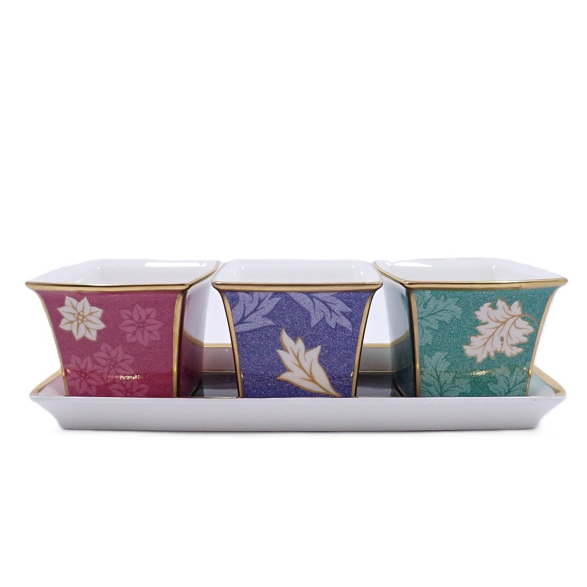【中古】WEDGWOOD ウェッジウッド タイムフォーWW 小鉢3客+お盆書き割り【いおき質店】
