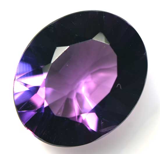 アメシスト　8.32　カラット　13ｘ15ｍｍ　41