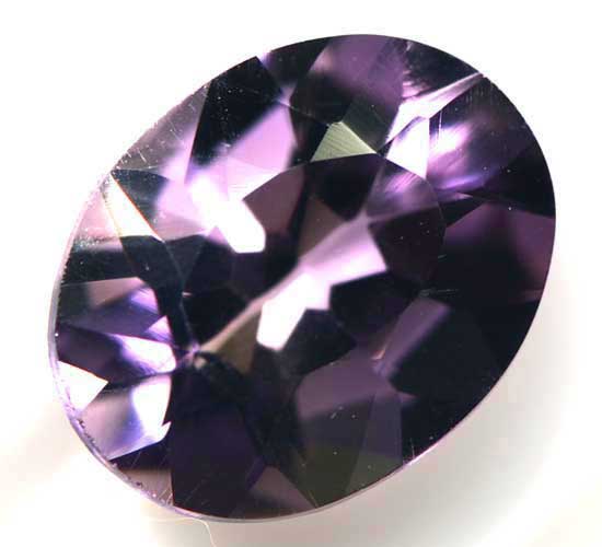 アメシスト 4.95 カラット 10x13mm 50