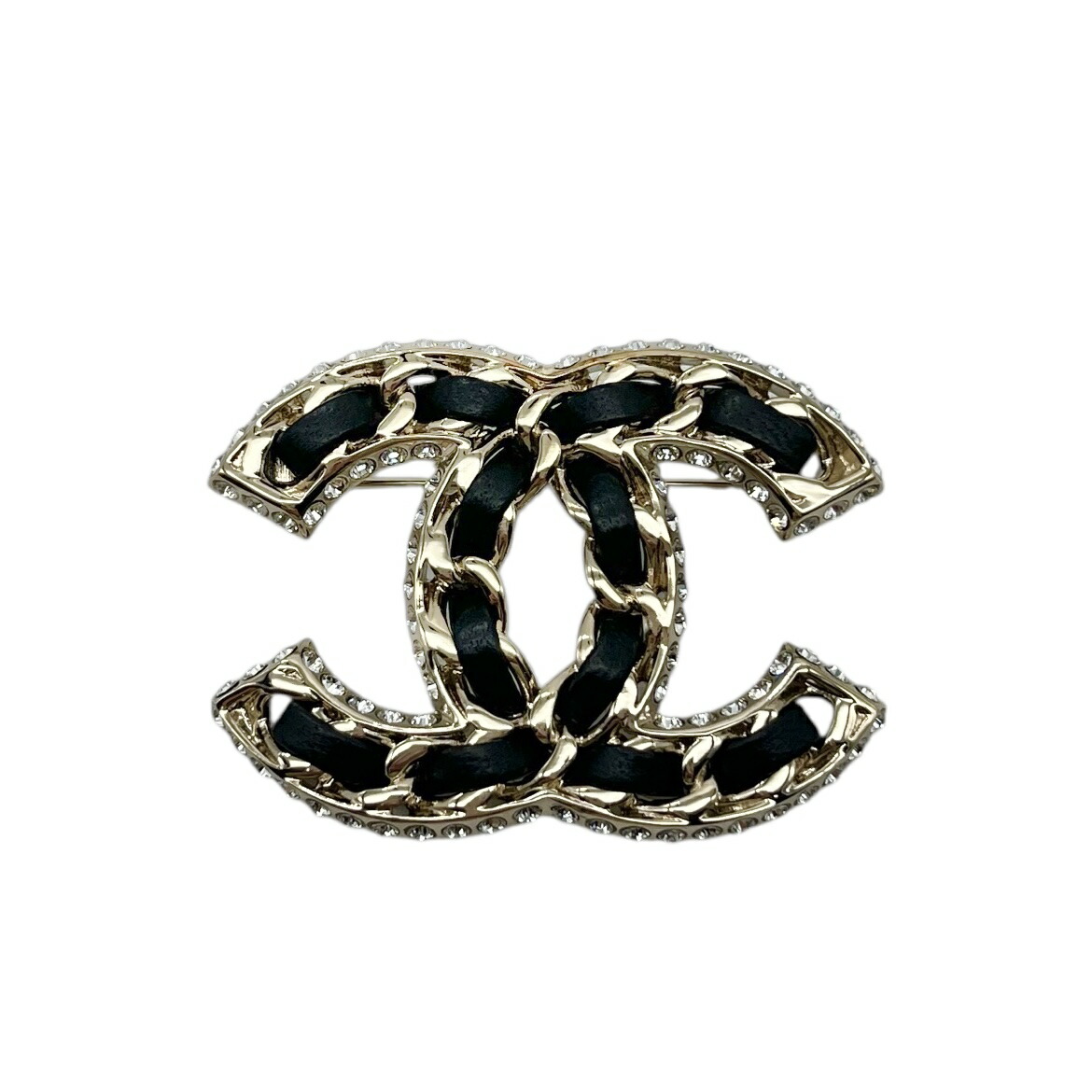 CHANEL エンブレム型ブローチ 361218124_1.jpg