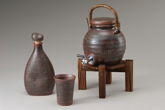 楽天市場】灰釉ラジウムボトル 陶器 信楽焼 焼酎サーバー 還暦