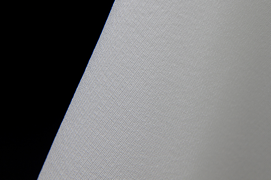 色無地 木目調 紋意匠 八掛付き 薄墨色 正絹 反物 楽天市場】色無地 特選6Aシルク 紋意匠桐竹鳳凰文 灰桜1【反物1