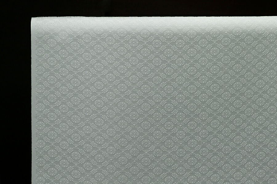 楽天市場】色無地 紋意匠 有職小葵文 広巾 銀鼠【反物1反・胴裏1枚・共