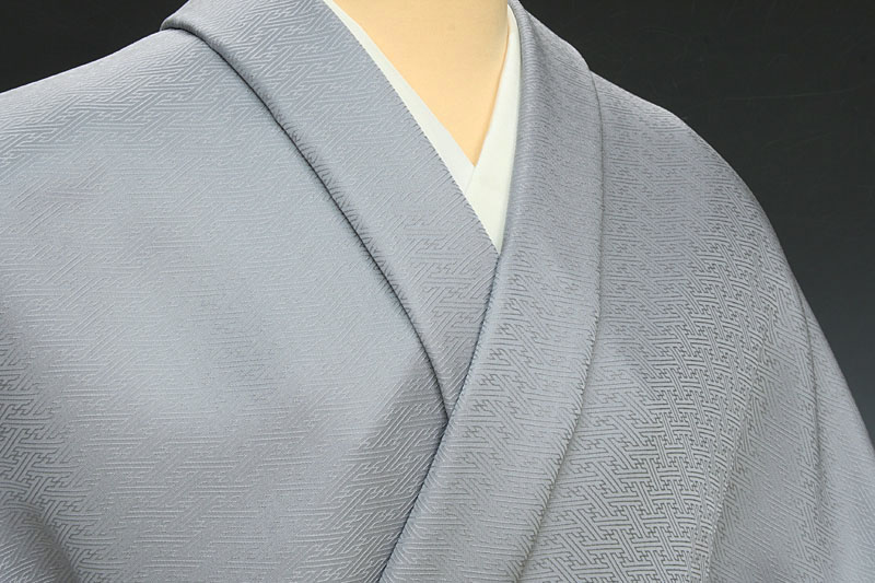 楽天市場】色無地 紗綾形文 湊鼠【反物1反・正絹胴裏1枚・正絹八