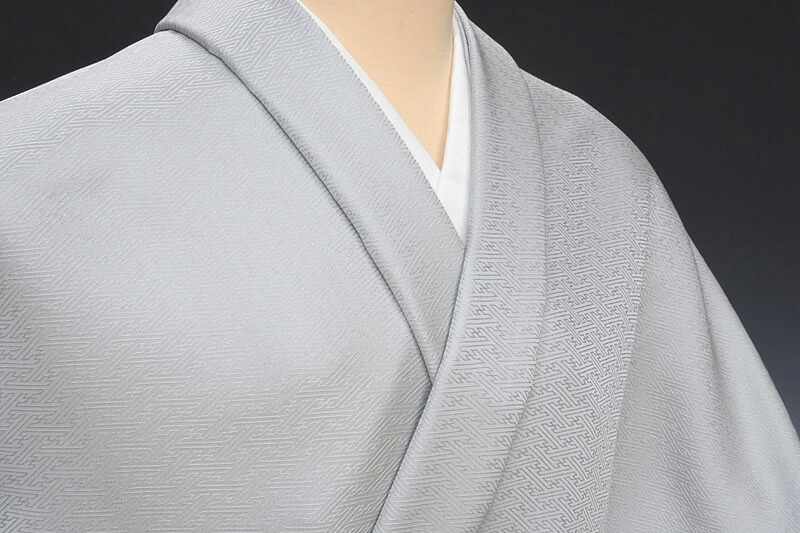 楽天市場】色無地 紗綾形文 湊鼠【反物1反・正絹胴裏1枚・正絹八掛1枚