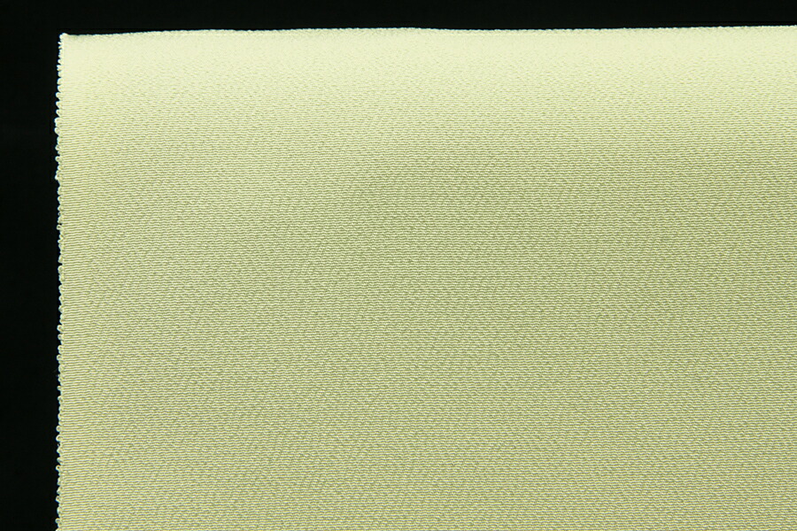 楽天市場 色無地 丹後縮緬 小シボ 明るく淡いグリーン 反物共八掛付1反 正絹胴裏1枚のセット 色無地着物専門 みやこさかえ