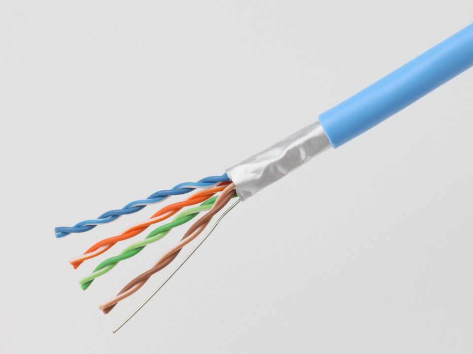 楽天市場】冨士電線 4HFS-TPCC6A-PATCH-FA-B25B-P高遮蔽型 Cat6A シールドプラグ付産業用LANケーブル (濃青) 25m  4HFS-TPCC 6A-PATCH-FA-B25B-P : ISダイレクト楽天市場店