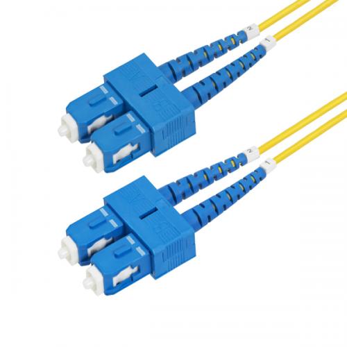 StarTech.com SMDOS2SCSC30M 光ファイバー ケーブル/OS2シングルモード/30m/SC-SC/2芯/デュプレックス/LSZH/イエロー/オプティカル