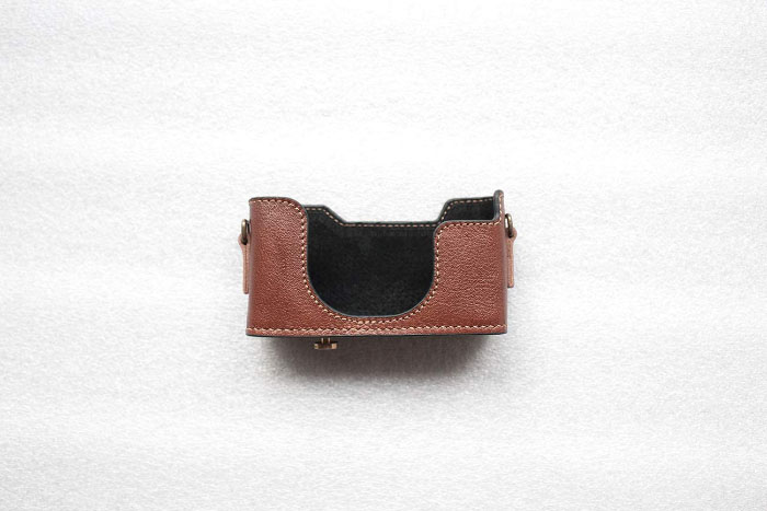 contax TVS Ⅱ レザーケース付 最終価格contax TVS Ⅱ レザーケース付 コンタックスTVSやT2に最適な大人