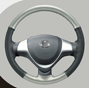 MAZDA【マツダ】純正部品FLAIR CROSSOVER【フレア クロスオーバー】本革ステアリングホイールカバー カー用品 車用品 部品 ﾊﾟｰﾂ ｱｸｾｻﾘ ｵﾌﾟｼｮﾝ 【宅配便 中サイズ】｜イスコウェブ