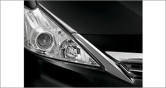 TOYOTA【ﾄﾖﾀ】PRIUSα【ﾌﾟﾘｳｽｱﾙﾌｧ】40系前期 ヘッドランプガーニッシュメッキ ZVW40 純正 用品 部品 ﾊﾟｰﾂ ｱｸｾｻﾘ ｵﾌﾟｼｮﾝ 08424-47010 【宅配便 中サイズ】