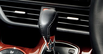 TOYOTA【ﾄﾖﾀ】Noah【ﾉｱ】80系 革巻きシフトノブ ZRR80 ZWR80 純正 用品 部品 ﾊﾟｰﾂ ｱｸｾｻﾘ ｵﾌﾟｼｮﾝ 08466-28060-C0 【宅配便 小サイズ】