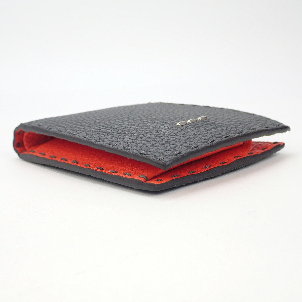 中古 辛口評価 Aランク Fendi フェンディ セレリア 二つ折り財布 7m0194 Adyx F05ic レザー グレー Alittlepeaceofmind Co Uk