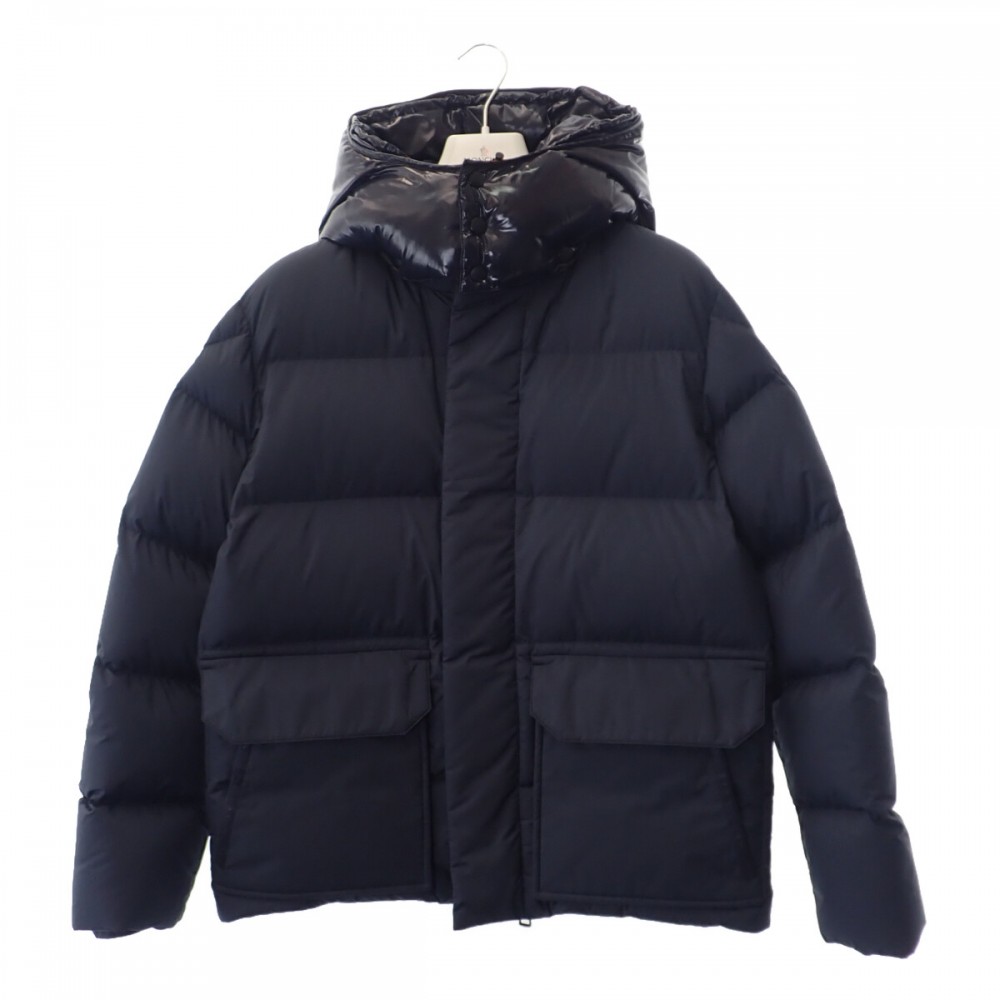 楽天市場】【定価162,800円(税込)】MONCLER モンクレール
