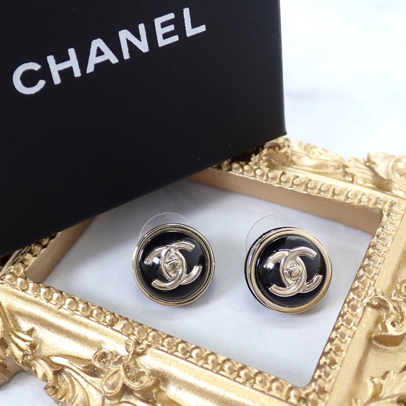シャネル CHANEL CCターンロックピアス ABA005 メタル ブラック 黒 ゴールド金具 レディース ココマーク 保存箱付属【中古】【Aランク】｜ISEYA ONLINE 店