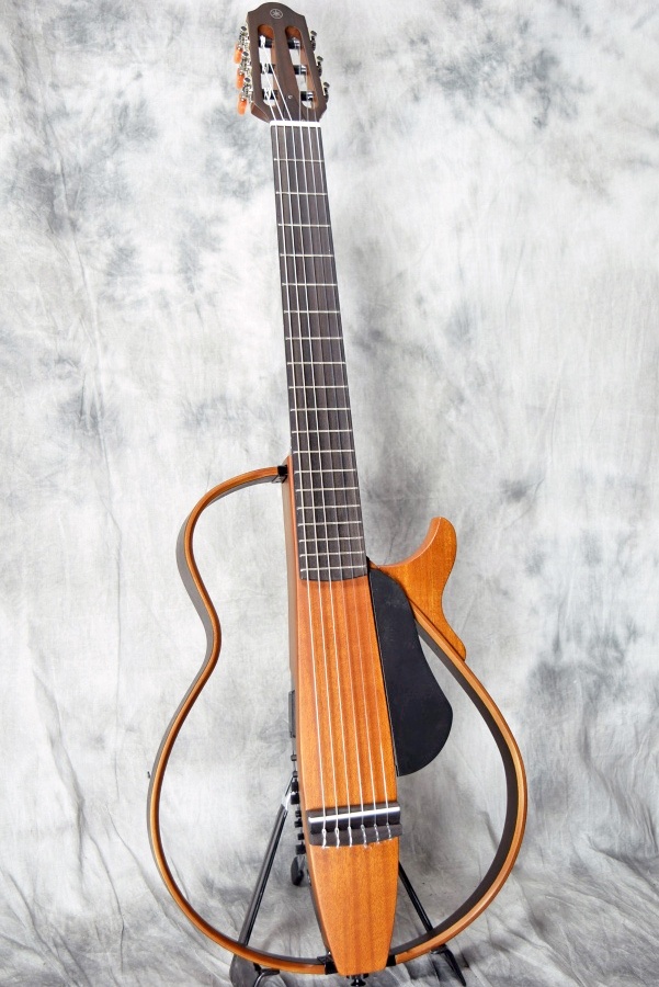 YAMAHA ヤマハ SLG200N サイレントギター NT(ナチュラル) ナイロン弦