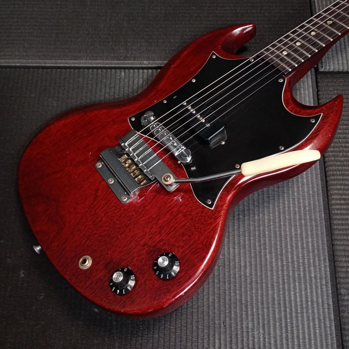 ヴィンテージSG エレキギター 楽天市場】Gibson SG Junior -Vintage Cherry- 新品[ギブソン