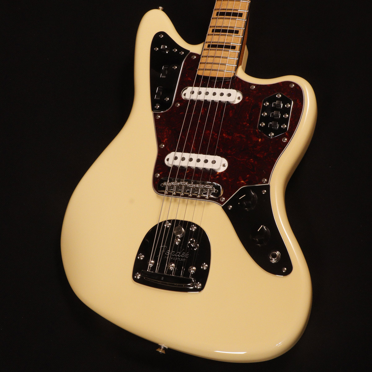 Fender / Vintera II 70s Jaguar Maple Fingerboard Vintage White ≪S/N:MX25021615≫ 【アウトレット特価】【心斎橋店】｜イシバシ楽器 17Shops