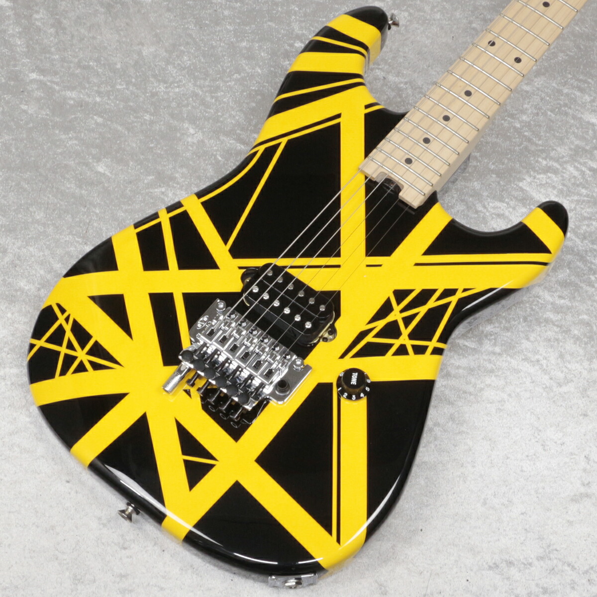 EVH / Striped Series Black with Yellow Stripes イーブイエイチ【アウトレット特価】【新宿店】【値下げ】