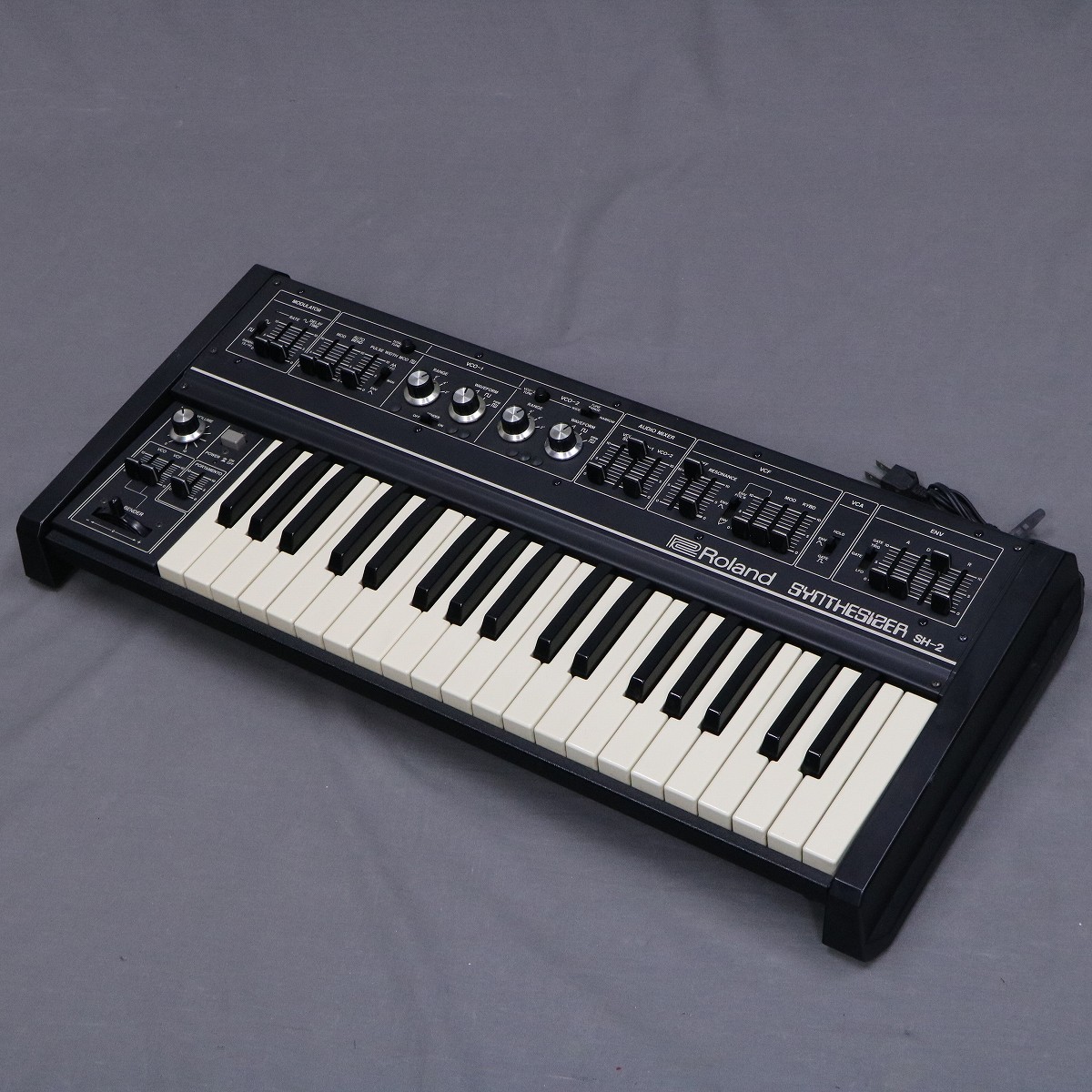 Roland ローランド SH-3A ビンテージ アナログシンセサイザー Roland SH-3a | Vintage Synth Explorer
