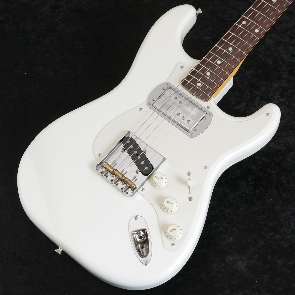 Fender / Souichiro Yamauchi Stratocaster Custom Rosewood Fingerboard White【S/N JD23020959】 [B級アウトレット特価] 【御茶ノ水本店】｜イシバシ楽器 17Shops