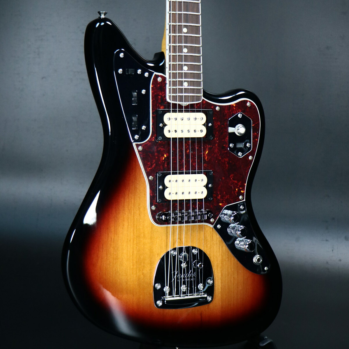 エレキギター カートコバーン fender フェンダー　jaguar Fender Kurt Cobain Jaguar Left-Hand 3-Color Sunburst カート