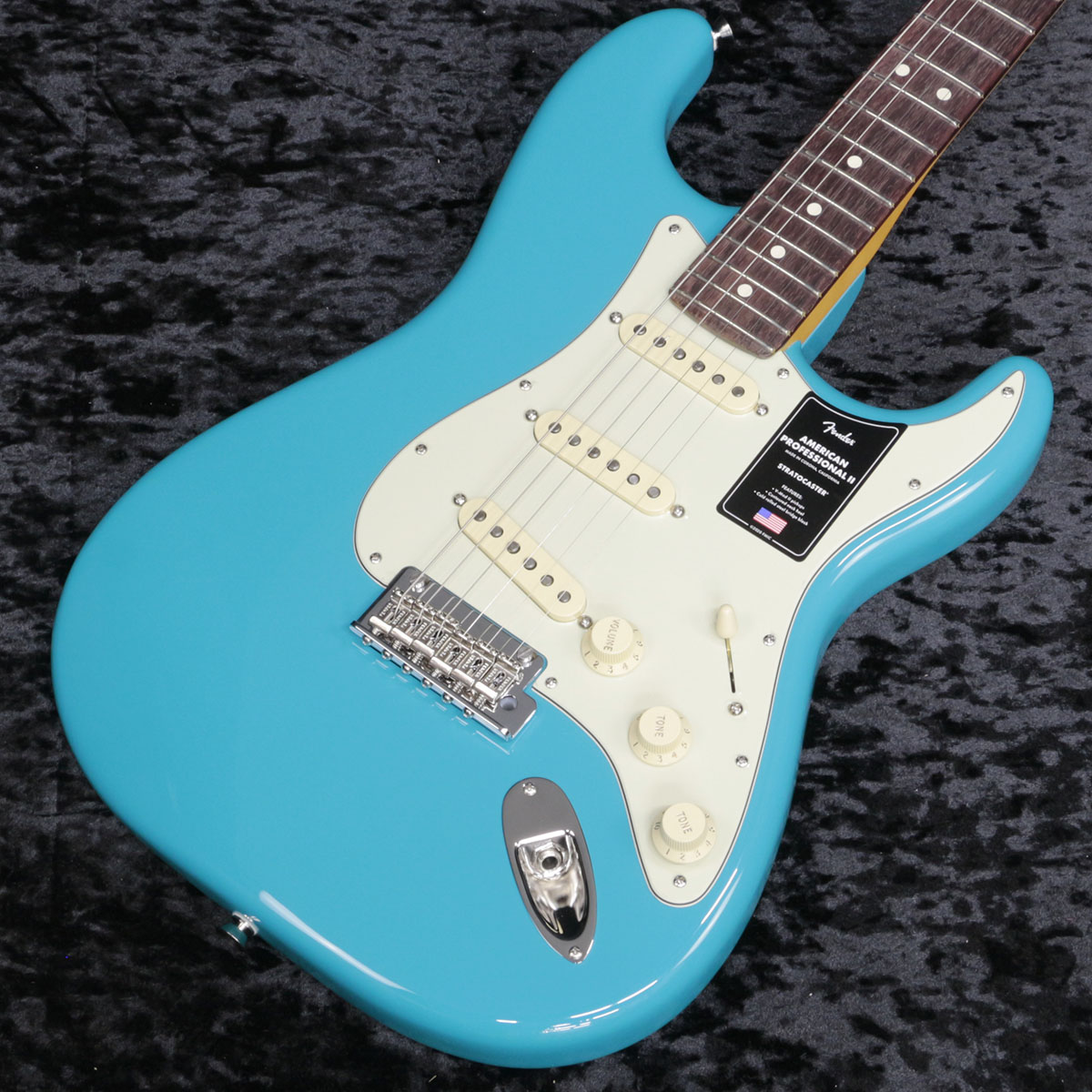 Fender / American Professional II Stratocaster Rosewood Miami Blue 【新宿店】【YRK】｜イシバシ楽器 17Shops