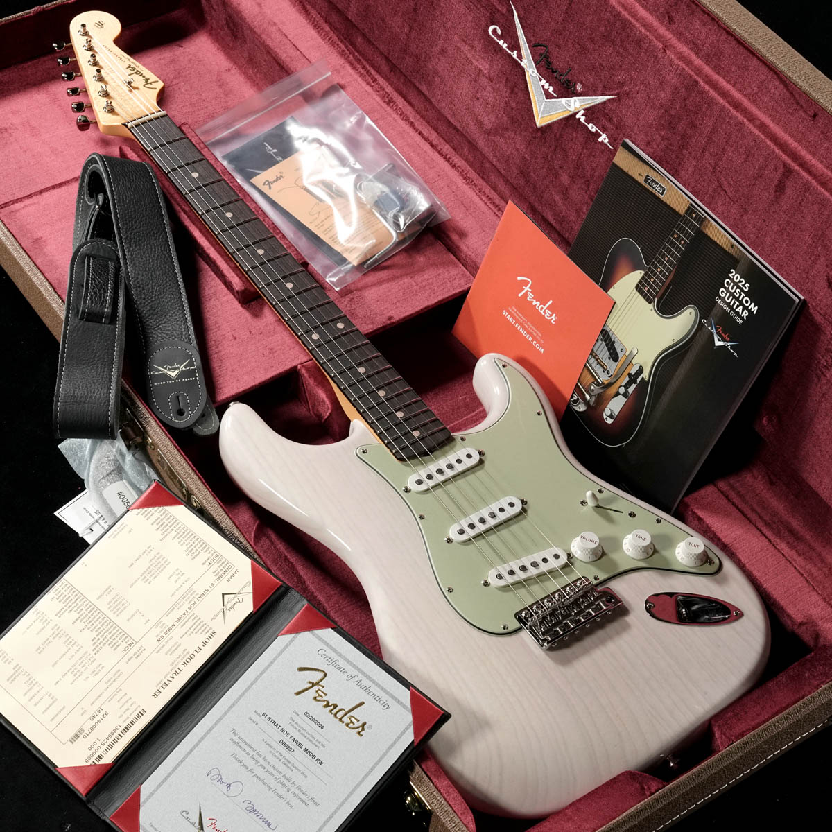 Fender Custom Shop / Master Built 1961 Stratocaster Ash NOS Faded Aged White Blonde by David Brown 【渋谷店】|イシバシ楽器 17Shops
