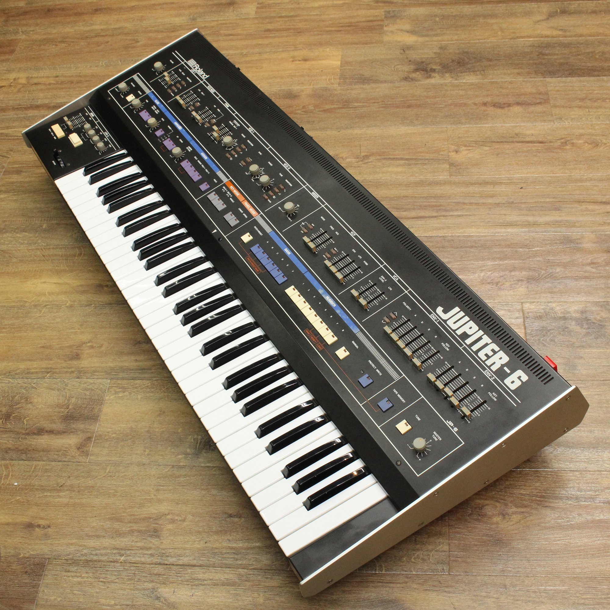 【中古】 ROLAND / JUPITER-6 【VINTAGE】 【キーボードマート新宿】【新宿店】【7/19 値下げ！】｜イシバシ楽器 17Shops 314,100円