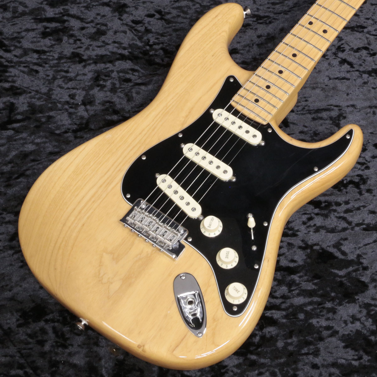 【中古】FENDER USA / American Professional Stratocaster Ash Body Natural 【新宿店】【7/9 値下げ！】｜イシバシ楽器 17Shops