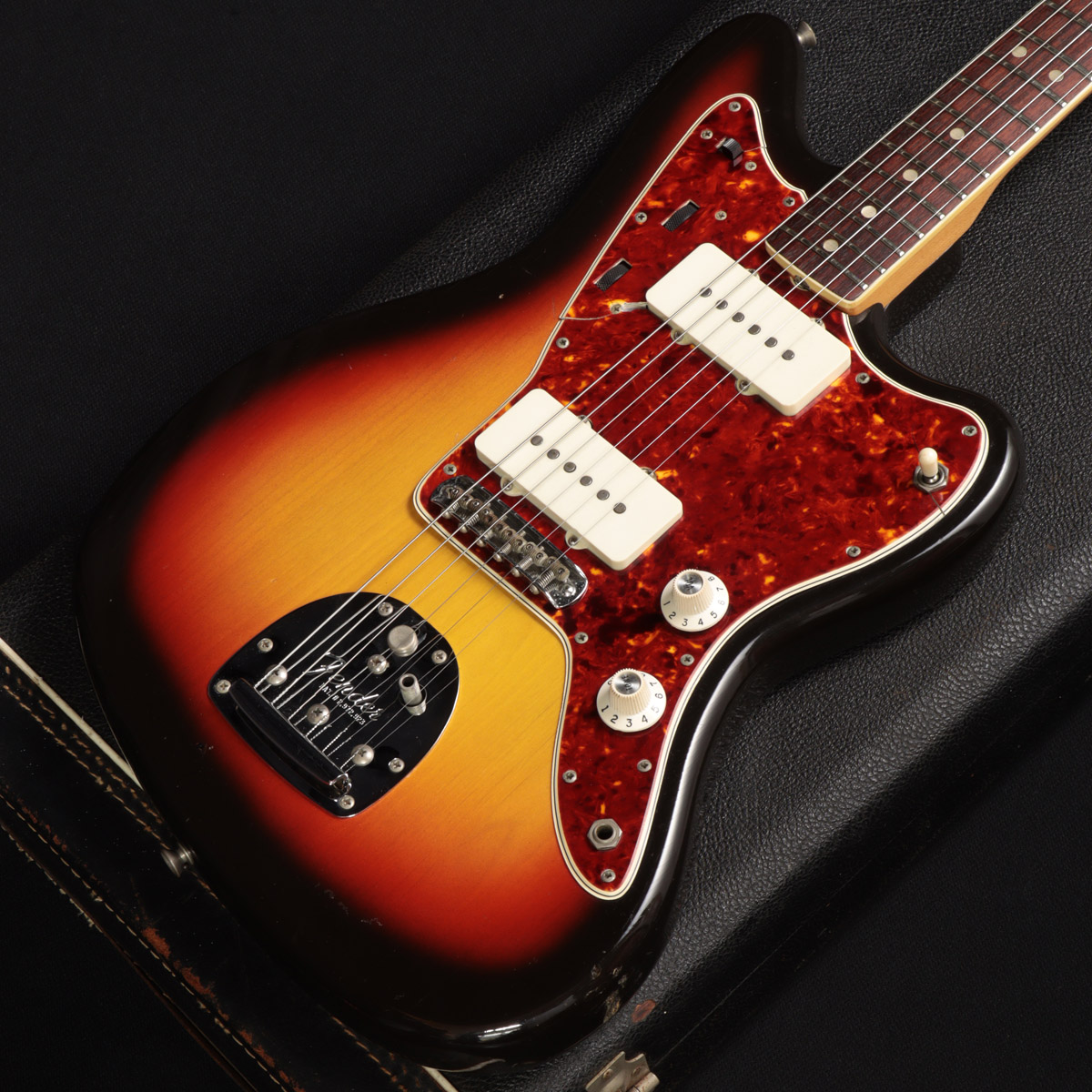 【Vintage】Fender / 1966 Jazzmaster Sunburst 【心斎橋店】【値下げ】｜イシバシ楽器 17Shops 594,000円