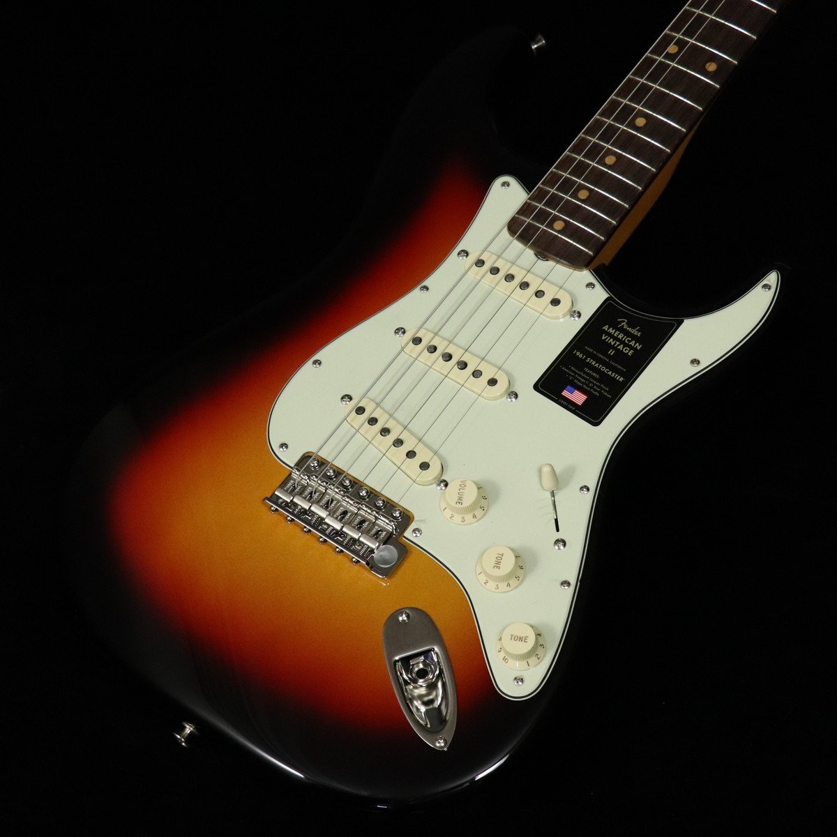 Fender / American Vintage II 1961 Stratocaster Rosewood Fingerboard 3-Color Sunburst 【SN V2551242】 【値下げ】【梅田店】｜イシバシ楽器 17Shops
