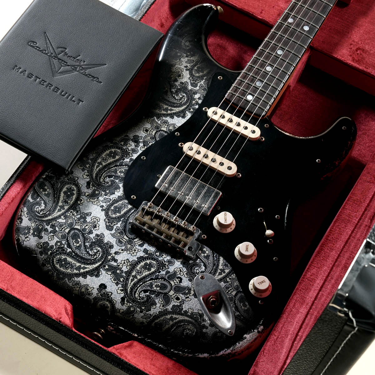 Fender Custom Shop / Master Built 1969 Stratocaster Relic SSH Black Paisley by Dennis Galuszka 【渋谷店】|イシバシ楽器 17Shops