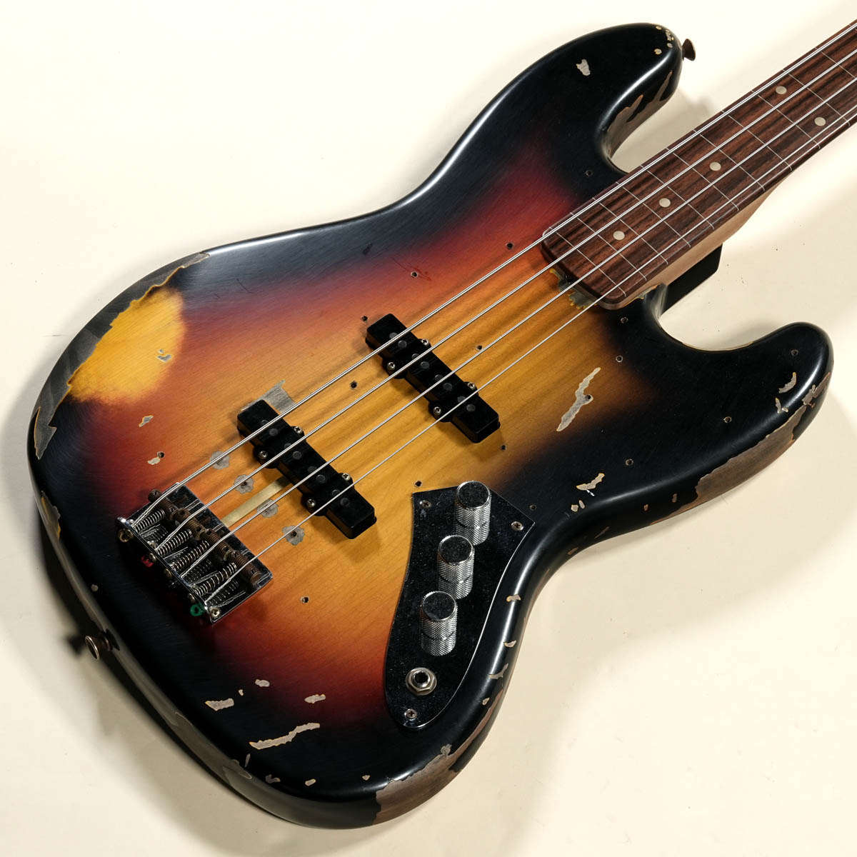 Fender Custom Shop / Jaco Pastorius Tribute Fretless Jazz Bass 3-Tone Sunburst 【渋谷店】《長期店頭展示品チョイキズアウトレット特価》|イシバシ楽器 17Shops