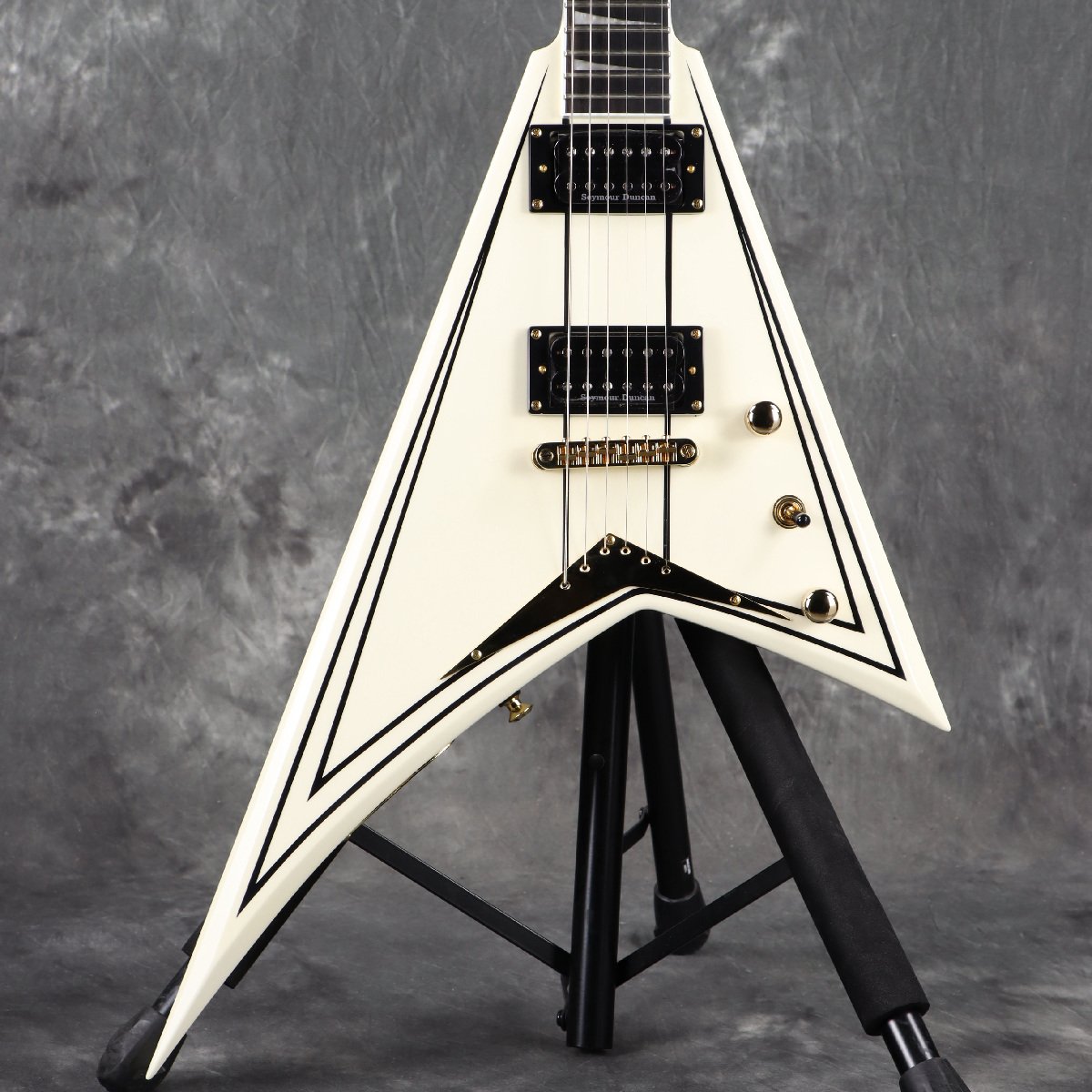 楽天市場】Jackson Pro Series Rhoads RRT-3 Ivory with Black