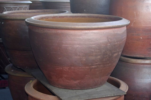 アジアンテイスト南蛮焼 植木鉢 睡蓮鉢 水鉢 超特大 スイレン鉢 直径75cm ハス鉢 蓮鉢 スイレン鉢 睡蓮鉢 金魚 コイ 輸入商社直送 石田精華園 店
