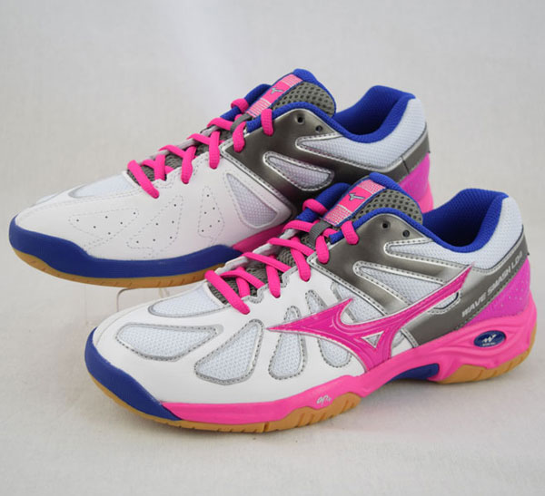 mizuno wave smash wide