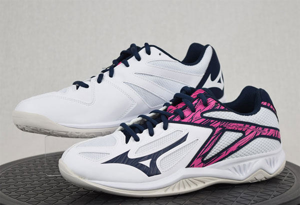 市場 2022 ミズノ THUNDER 春夏 MIZUNO サンダーブレード BLADE バレー用品 14 3 V1GA2170 バレーボール用品  バレーボールシューズ