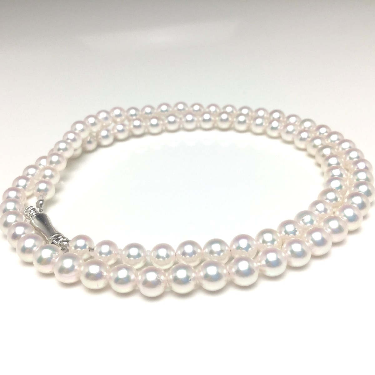 花珠級のテリ巻き アコヤパール 3連 ブレスレット 6.3〜6.4㎜ O350 花珠級のテリ巻き アコヤパール 3連 ブレスレット 6.3〜6.4㎜ O350