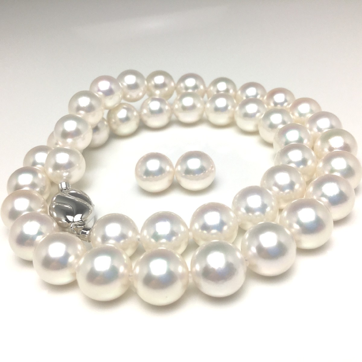真珠 ネックレス パール オーロラ・花珠 アコヤ真珠 イヤリング or ピアス セット 9.5-10.0mm ホワイト シルバー クラスップ 79326 イソワパール