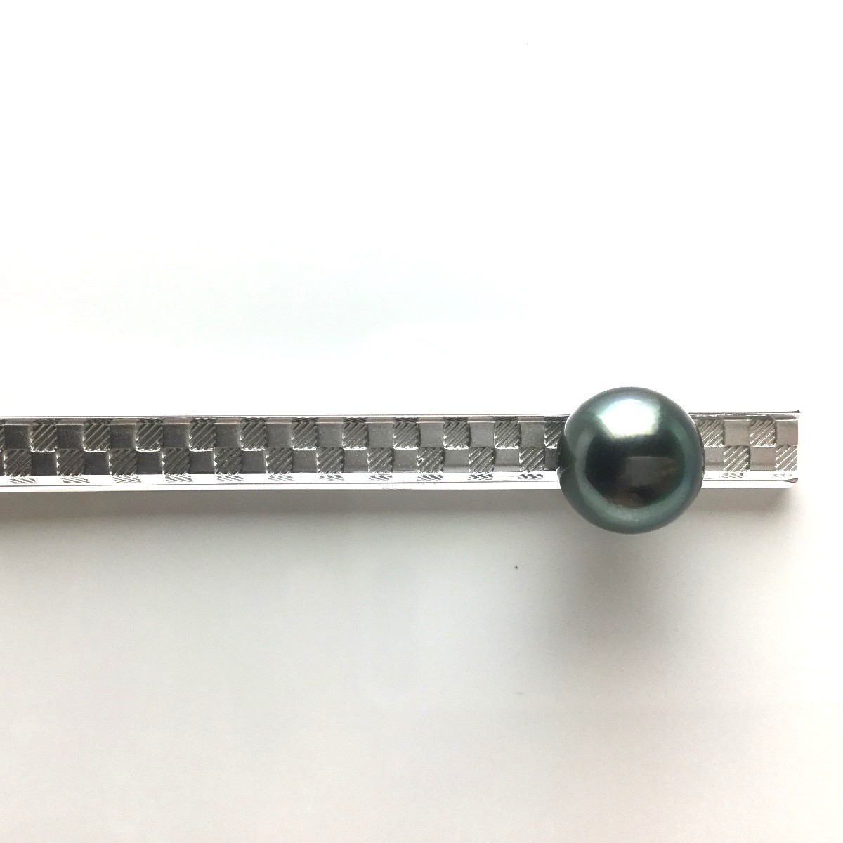 真珠 ネクタイピン パール 黒蝶真珠 9.4mm ディープグリーン シルバー 68360 イソワパール|伊勢志摩の真珠専門店 IsowaPearl