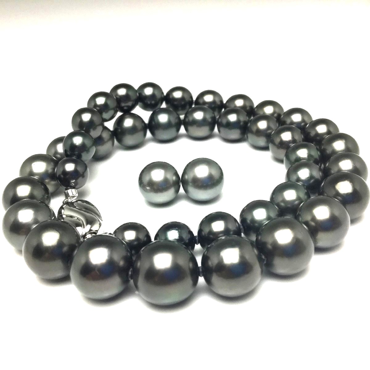 真珠 ネックレス パール オーロラ・ピーコック 黒蝶真珠 イヤリング or ピアス セット 8.0-11.4mm ピーコックグリーン シルバー クラスップ 73341 イソワパール｜伊勢志摩の真珠専門店　IsowaPearl